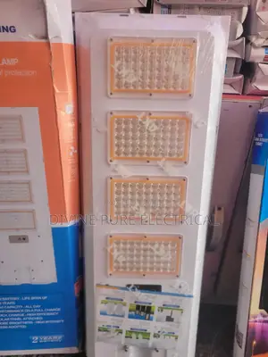 Original 200watts Akt Solar Street Light