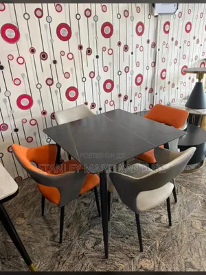 Dinning Set Four Seater