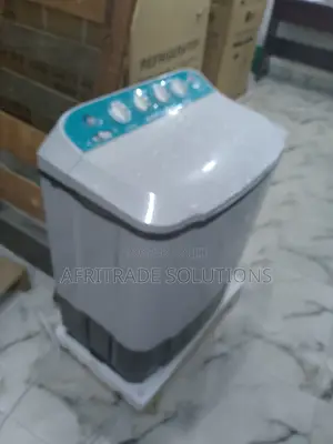 Highly Portable LG 7kg Top Load Washing Machine