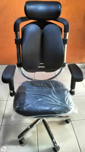 Ergonomic Kidney Swivel Chair With Adjustable Hand.