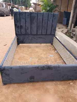 Beautiful 5b6 Bedframe With Bedside