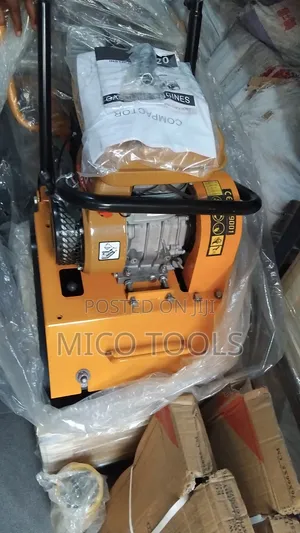 Compactor C90
