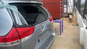 Toyota Sienna 2015 Front and Back Glass Available We Deliver