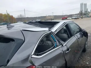 Highlander 2017 Panoramic Roof Vent Glass Available Dm