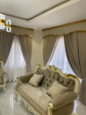 Curtains / Accessories