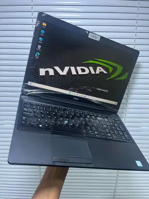 Laptop Dell Latitude 5580 16GB Intel Core I7 SSD 512GB