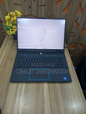 Laptop Dell Alienware M16 R1 16GB Intel Core Ultra 7 SSD 1T