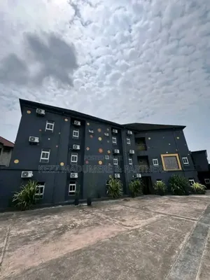 For Sale : Functional 23 Rooms Hotel Near New Gra, Ph