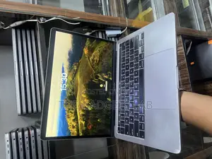 Laptop Apple MacBook Pro 32GB Intel Core I7 SSD 512GB
