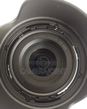 Sigma 18-50mm F2.8 DC DN Lens for Sony E-Mount