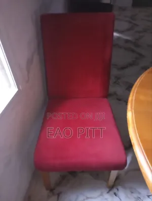 Imported Dining Table With 4 Chairs.