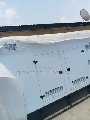 Big 500kva Perkins Generator Soundproof England Brand New