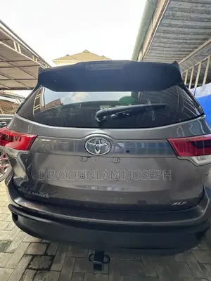 Toyota Highlander 2019 Gray