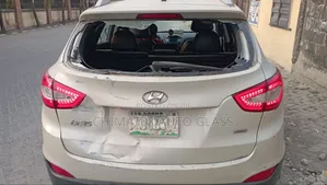 Hyundai Ix35 Back Glass Available We Deliver Install