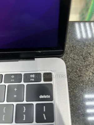 Laptop Apple MacBook Pro 2017 16GB Intel Core I5 SSD 512GB