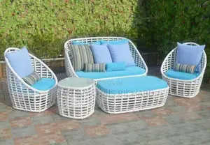 Best Quality Outdoors Chairs and Table Set