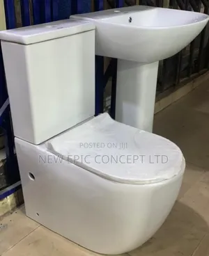 Round Toilet Seat With Wash Hand