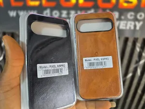 Google Pixel 9/9 Pro Leather Case (Black and Brown)