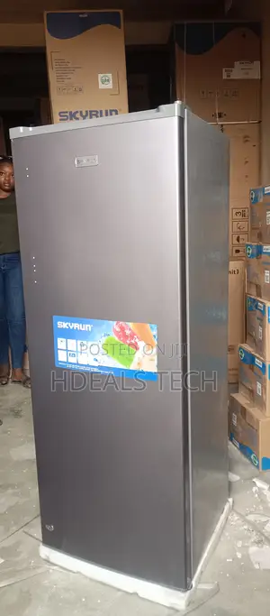 First Grade- Skyrun Refrigerator 180liters