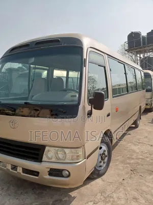 Toyota Coaster 2014 Gold