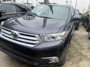 Toyota Highlander Limited 3.5l 4WD 2013 Gray