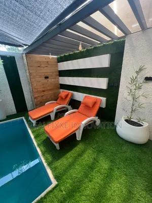 Swimming Pool / Backyard Decor / Sit-Out Landscaping 