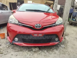 Toyota Yaris LE Hatchback 3dr 2016 Red