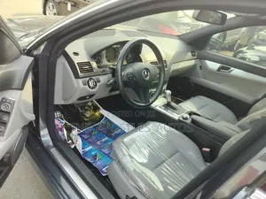 Mercedes-Benz C300 2011 Gray