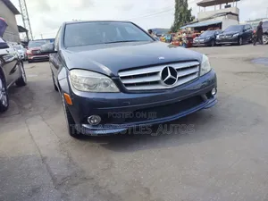 Mercedes-Benz C300 2011 Gray
