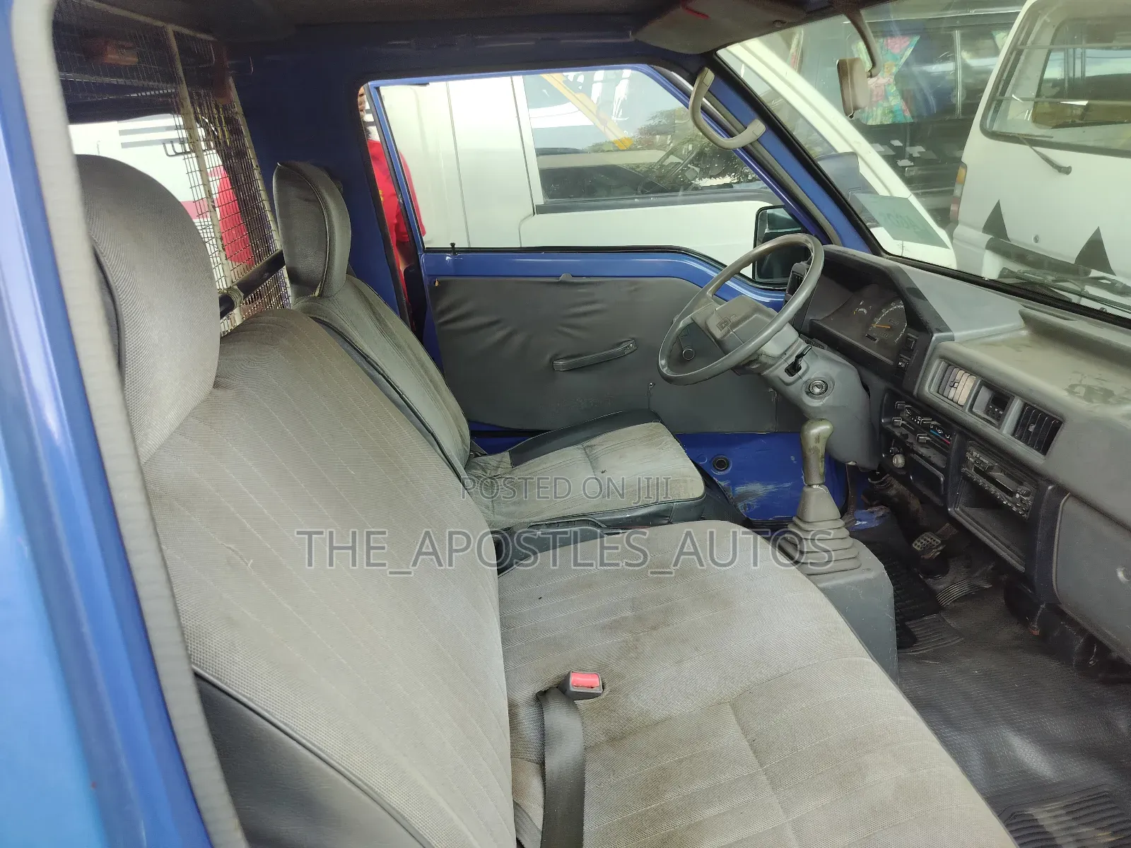 Mitsubishi L300 2006 Blue