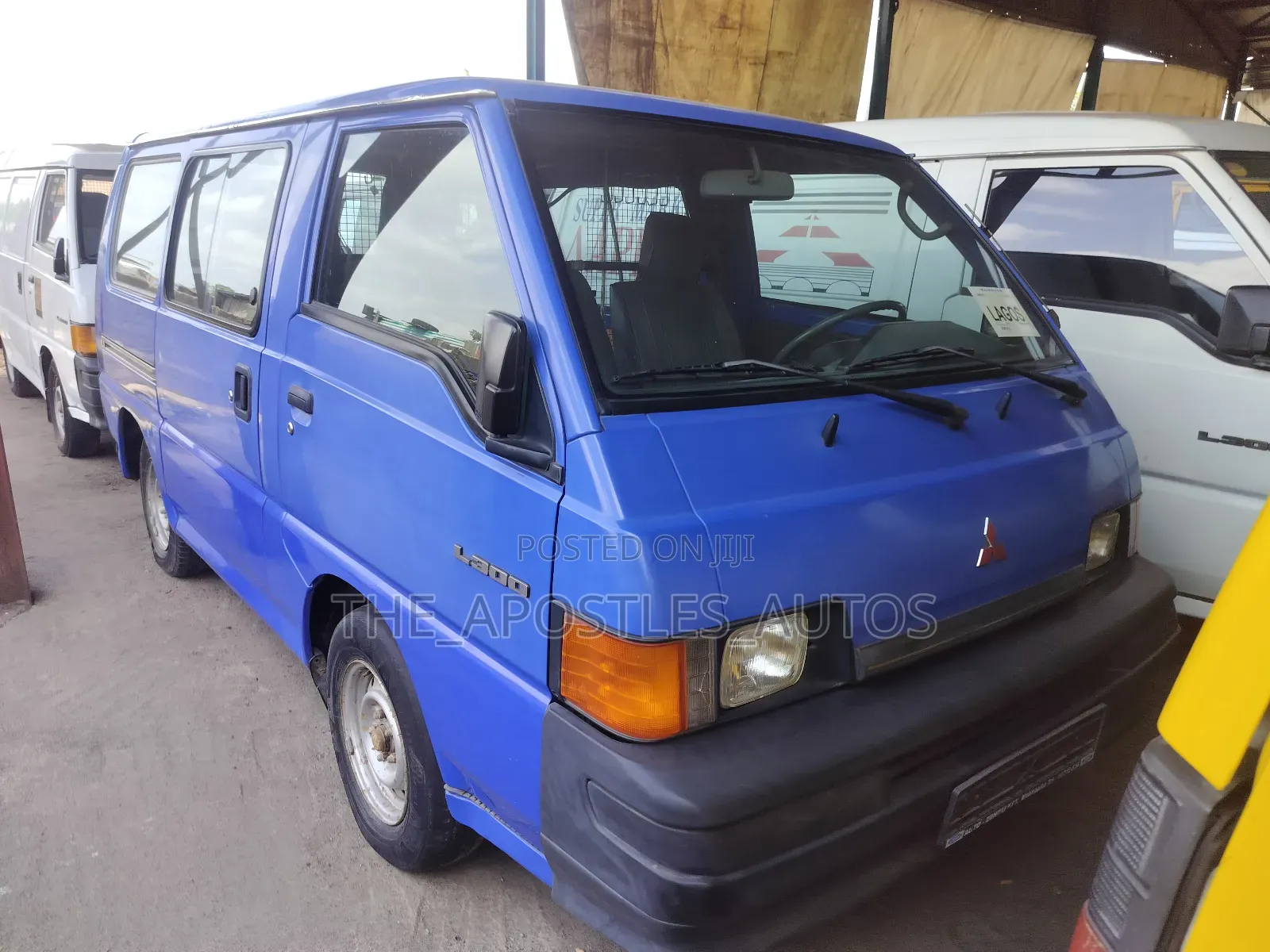 Mitsubishi L300 2006 Blue