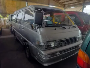 Mitsubishi Delica 2010 Silver