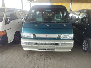 Mitsubishi Delica 2008 Green