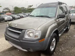 Nissan Xterra Automatic 2004 Gray