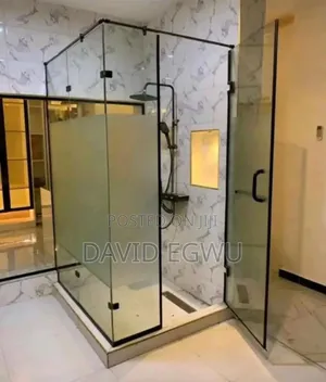Bathing Glass Cubicles
