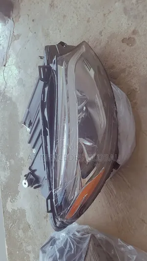 Mercedes-Benz Gle Headlight Right Side