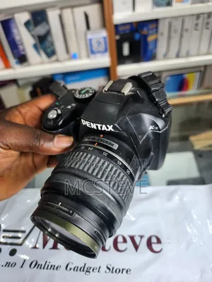 Pentax K-X DSLR Pictures/Video Camera With 18-55mm Lens