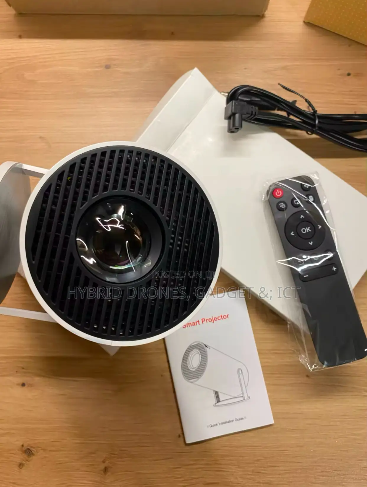 Hd Android Cinematic Projector For Multi Purpose Function