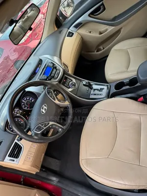 Hyundai Elantra 2014 Red