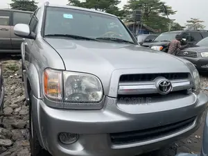 Toyota Sequoia 2007 Silver