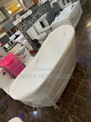 White Bathtub