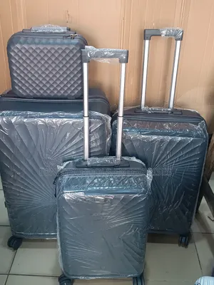 Gray Design Fl Set of Unbreakable Elastic Rubber Travel Box