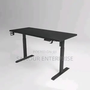 Manuel Electric Table