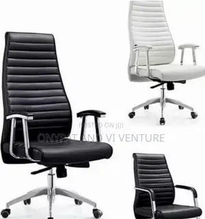 Executive Quality Modern Office Swivel Chair