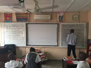 Lead Smart Interactive Board With Projector, Installation Ac