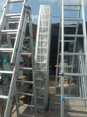 28ft Aluminum Extension Ladder (14x2)