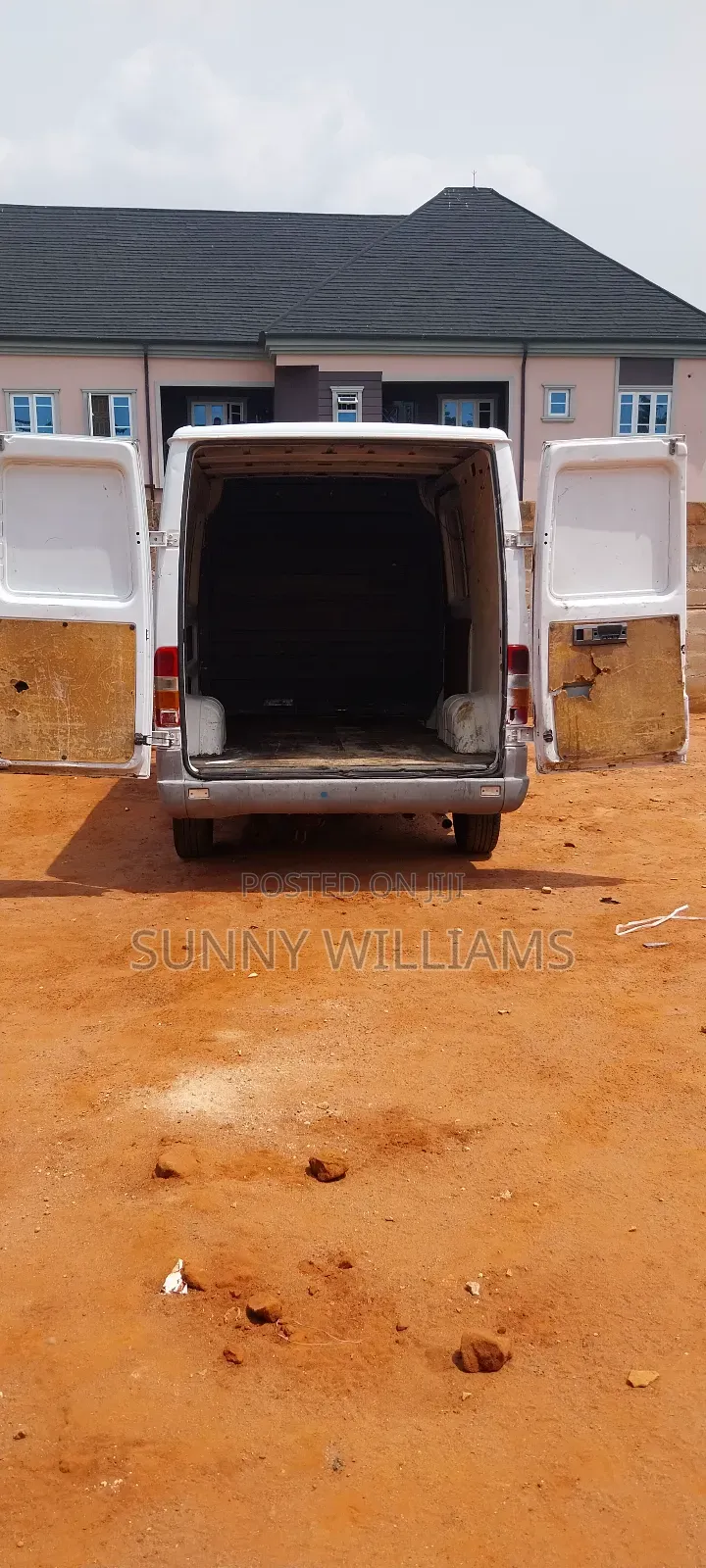 Mercedes-Benz Sprinter 2000 White