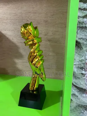 Trophy Gold, Light Up