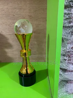 Trophy Gold Top Glass