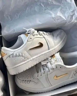 Nike Jordan 1 Cream